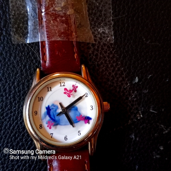 Watch - Picture 1 of 3